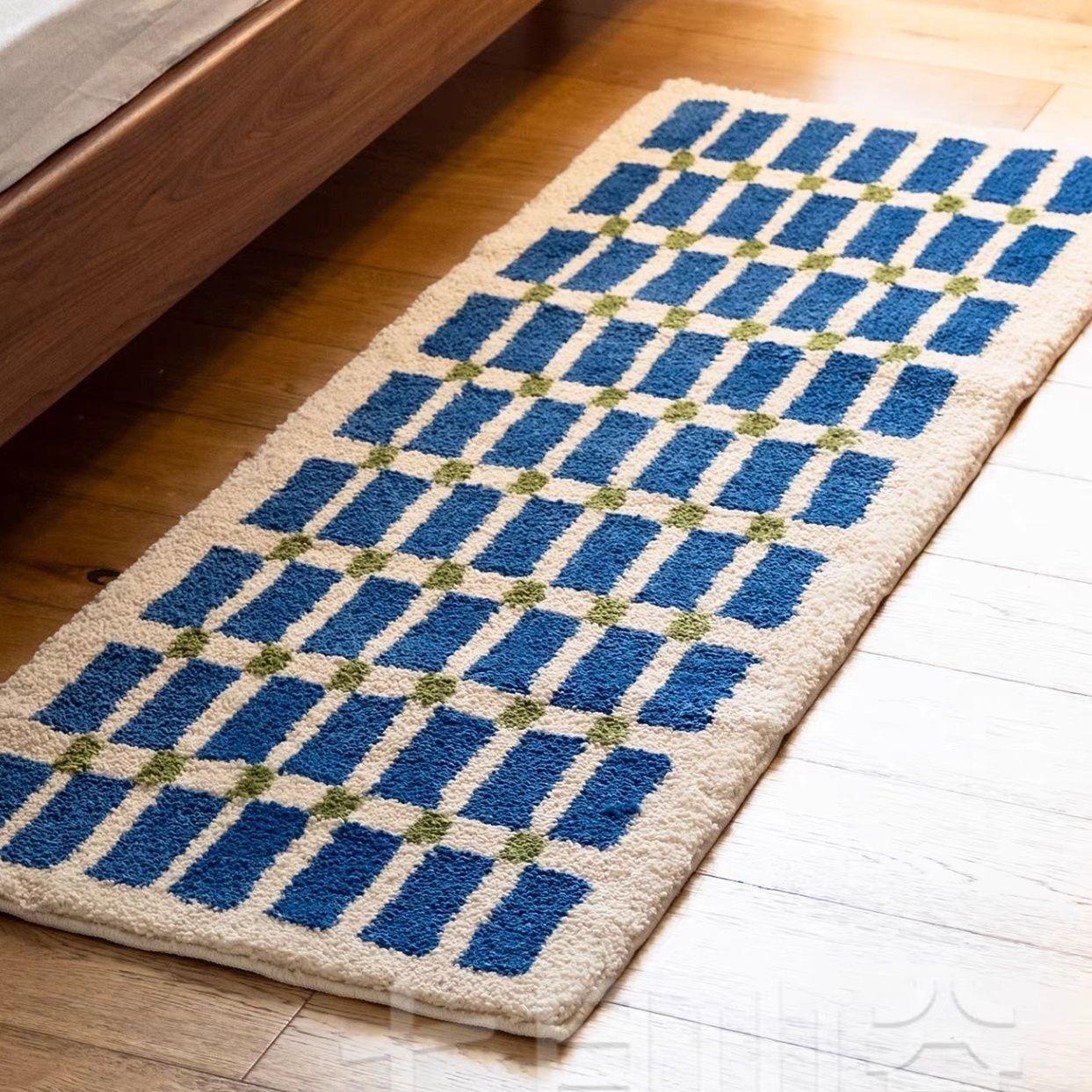 VIKAMA Bowknot Fuzzy Rug Soft and Slip-resistant Bedroom Side Rug Living Room Balcony Floor Mat Home Decoration 40x120cm 16x47inch