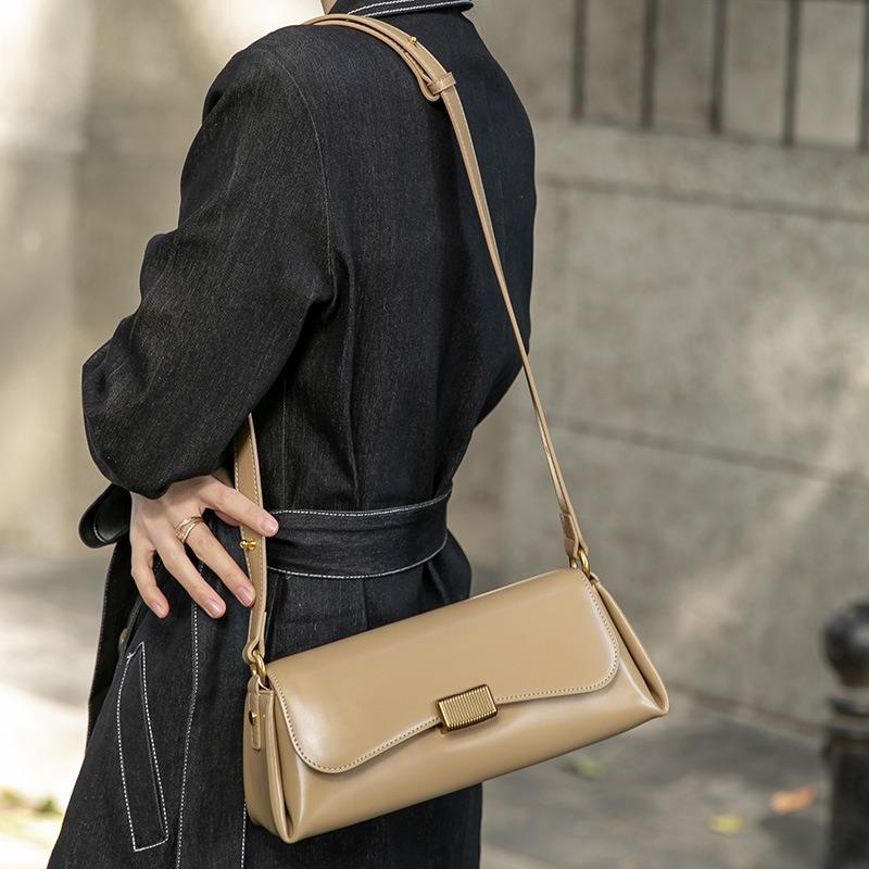 Bag women's niche design retro baguette armpit bag high-end new trendy red crossbody shoulder leather women's bag