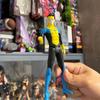 Novo Modelo de Figura Articulada Mark Universe Boneca Invencível Série Jovem Herói Invencível Brinquedos de Boneca de Montagem Diy Coleção