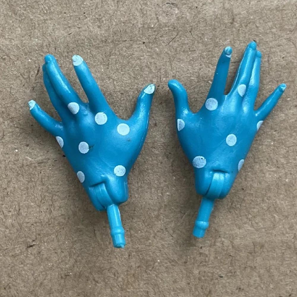 Neue Original Monsters Puppe Ersatzhände Arme Fischflügel Monstering High Puppe Spielzeug Zubehör Weiße Katze Limitierte Sammlungen