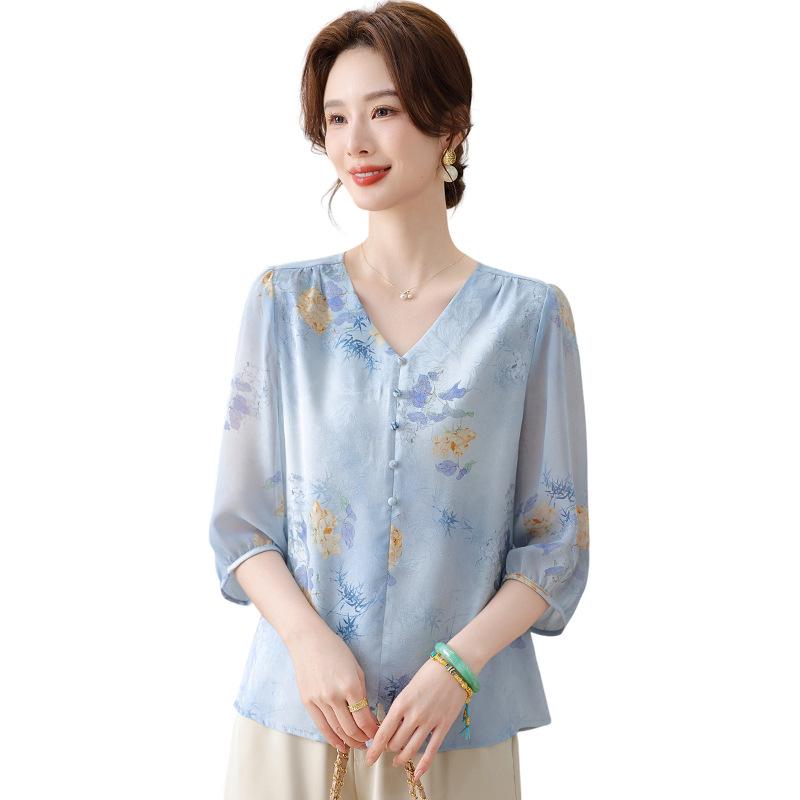 Mom's Summer Mid-Sleeve Chiffon V-Neck Shirt: Loose Print Top for Middle-Aged & Elderly Women