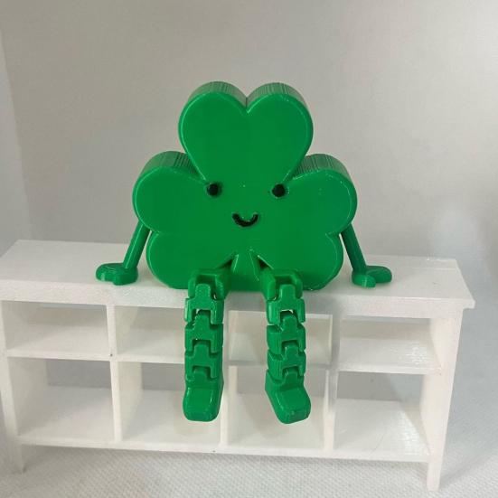 Doll Ornament Multi-Joint Movable Poseable Doll Figure Lucky Design Clover-Shaped Desktop Decoration