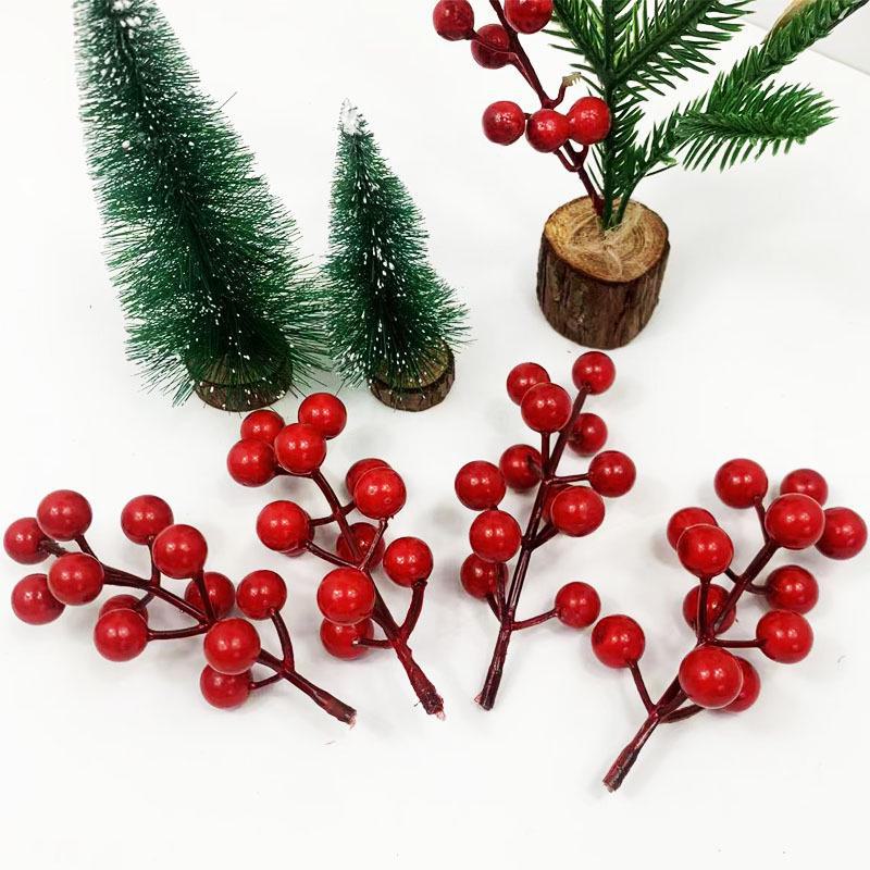 Weihnachtsgirlande aus Schaumstoff mit roten Beeren, 12-köpfiger Dekodraht für die Weihnachtsdekoration