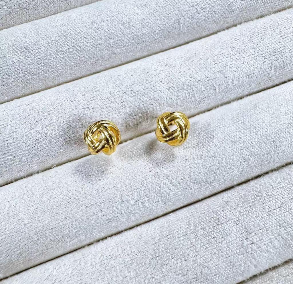Boucles d'oreilles puces torsadées plaquées or 18 carats en Argent Sterling S925 – Design Unique, Polyvalent et Élégant