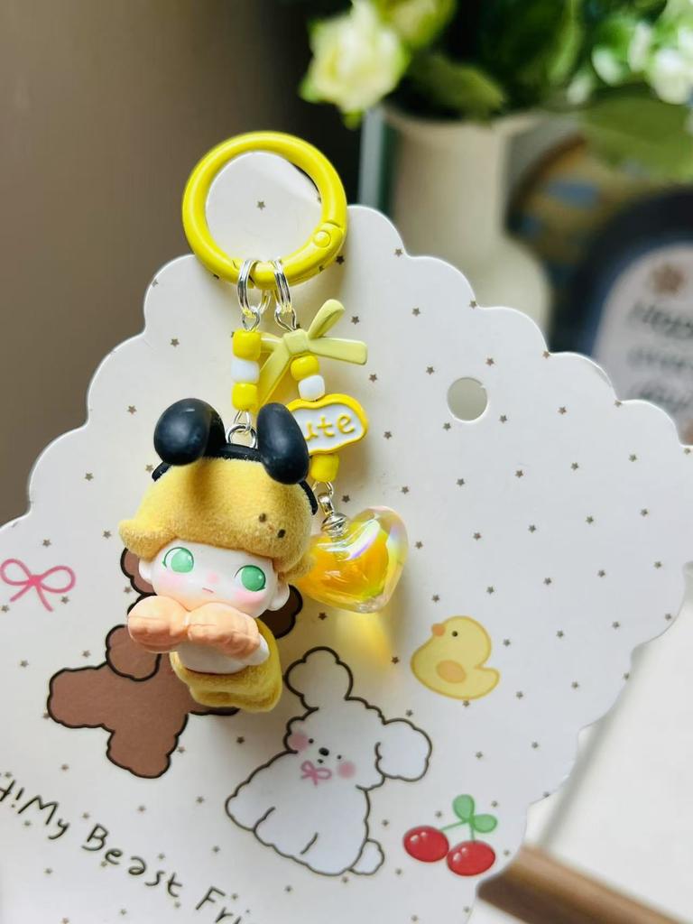 It Can Be Punched To Make A Keychain, and The Mobile Phone Chain Is Cute and Trendy To Play with.