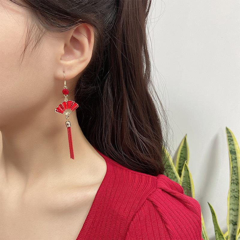 Red Folding Fan Earrings Chinese Style Tassel Ear Hooks Women New Year Party Good Luck Metal Jewelry Gifts Luxury-Style Earrings