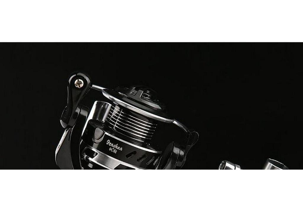 Long Cast Spinning Fishing Reel for Sea and Rock Fishing
