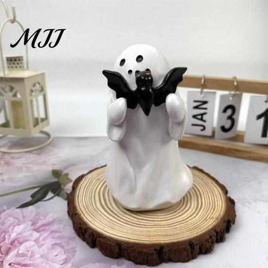 Spooky Ghost Decor Ornament, Bat Pumpkin Model Halloween Decoration, Resin Durable Ornament Figurine for Home Desktop Garden