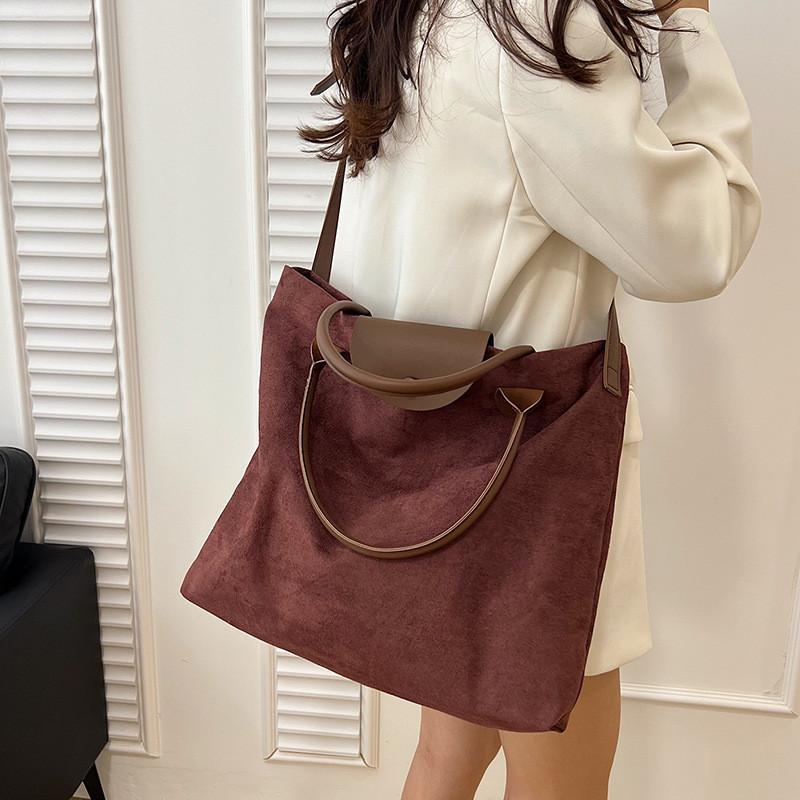 Stylish Large Capacity Women's Casual Tote Bag Ideal For Commuting And Daily Use