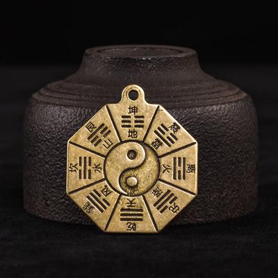 Feng Shui Chinesischer konkaver konvexer Bagua-Schlüsselanhänger aus Kupferspiegel Die 8 Hexagramme