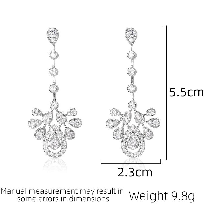 Necklace Women's Light Luxury Design Fashionable Earring Set Fashionable Jewelry Collarbone Chain Daily Accessories