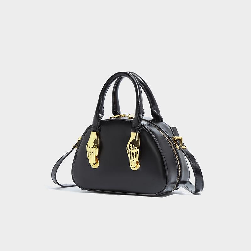 

Unique Shoulder Bag With Compartments For Women Black And Gold Bag High-End Crossbody Bag New Style Premium Durable