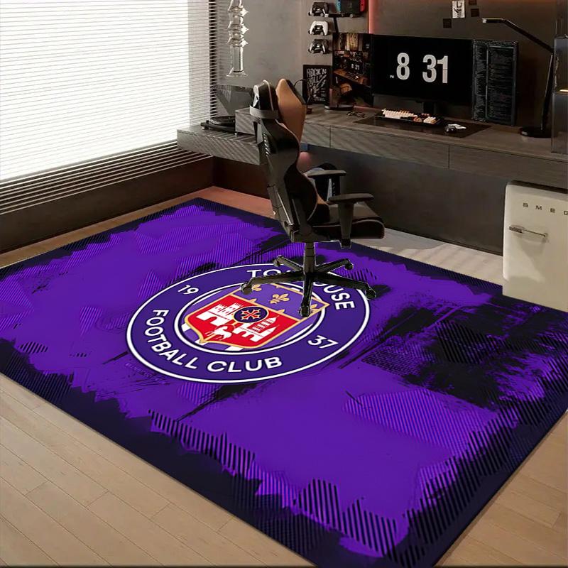 1PC Toul-ouse Crest Design Floor Mat for Living Room, Game Rooms, Office, Bedroom, Office Floor Mat Playful Design, Christmas Fan Gifts