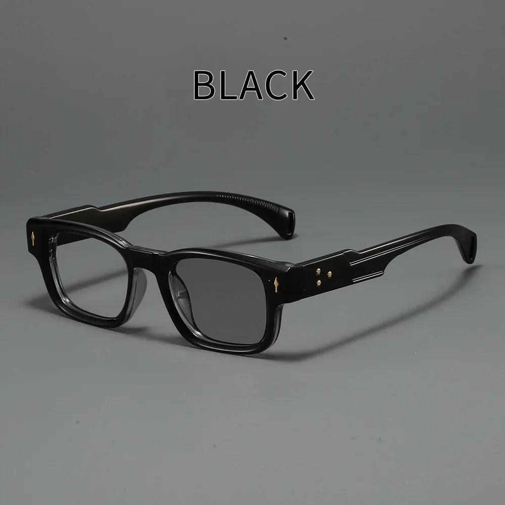 

Нейтральні Класичні Квадратні Фотохромні Окуляри для Далекозорих Чоловічі Тренд Захисту від Синього Світла Зовнішні Окуляри для Читання, що Змінюють Колір 0