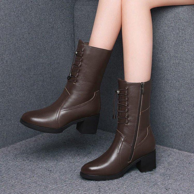 

Зимние новые бархатные теплые ботинки Martin женские на толстом каблуке среднего каблука короткие ботинки средней высоты модные кожаные ботинки зимние ботинки 40