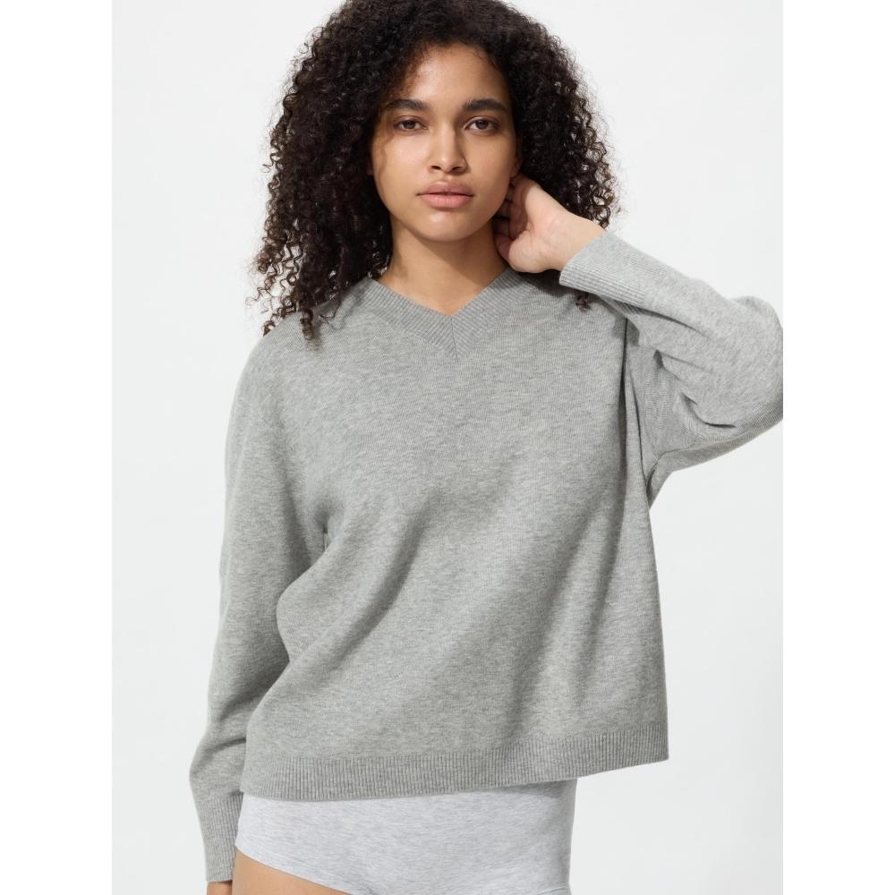 Uniqlo Washable Knit V Neck Sweater  Smooth 