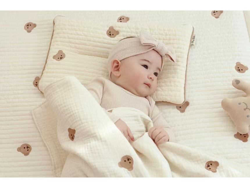 2021 Koreanische Gesteppte Bestickte Kissen: Schweißabsorbierend, Atmungsaktiv, für Kindergartenbabys