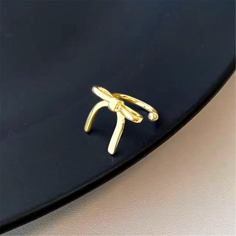 Stylish Alloy Butterfly Ear Jewelry Gift Earrings Earrings Clip Ear Studs Ornaments Suitable for Daily Outfit and Party