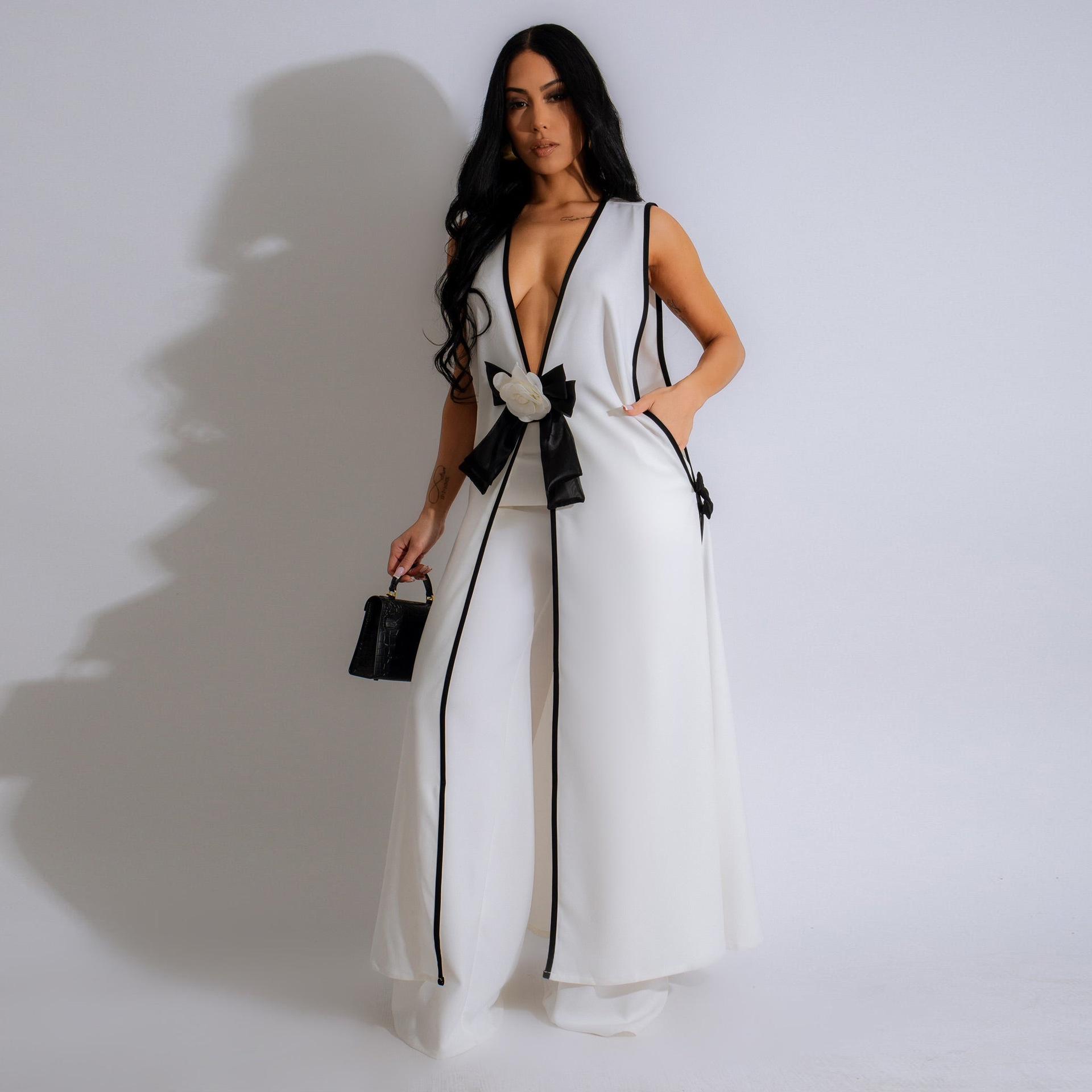 

European Women s Deep V-Neck Sleeveless Vest & Wide-Leg Pants Set, Black and White Camellia, Waist-Cinched Suit. XXL