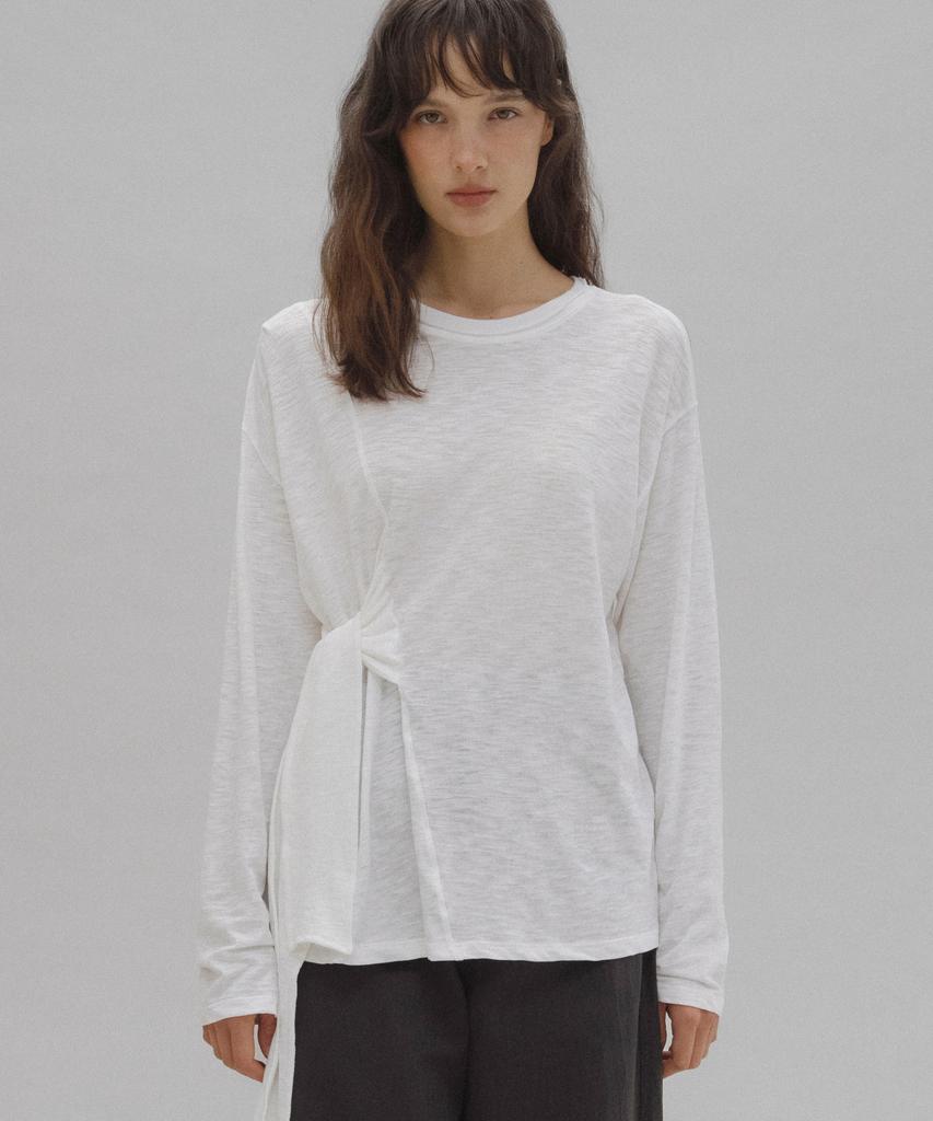 ANDNEEDS Draping Long Sleeve Tee (White)