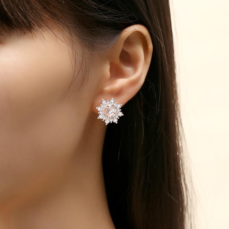 Kolczyki ze słonecznikiem Damskie lekkie luksusowe koreańskie kolczyki w tym samym stylu