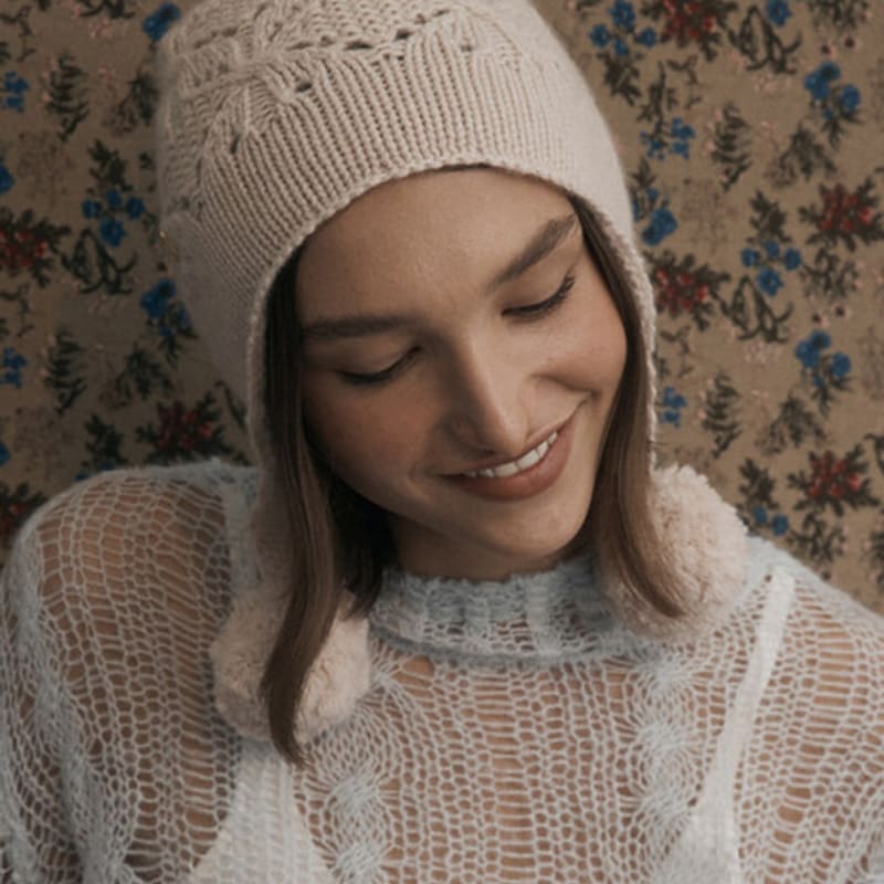 

SHINJEO Apple Pom-Pom Beanie_Navy FREE