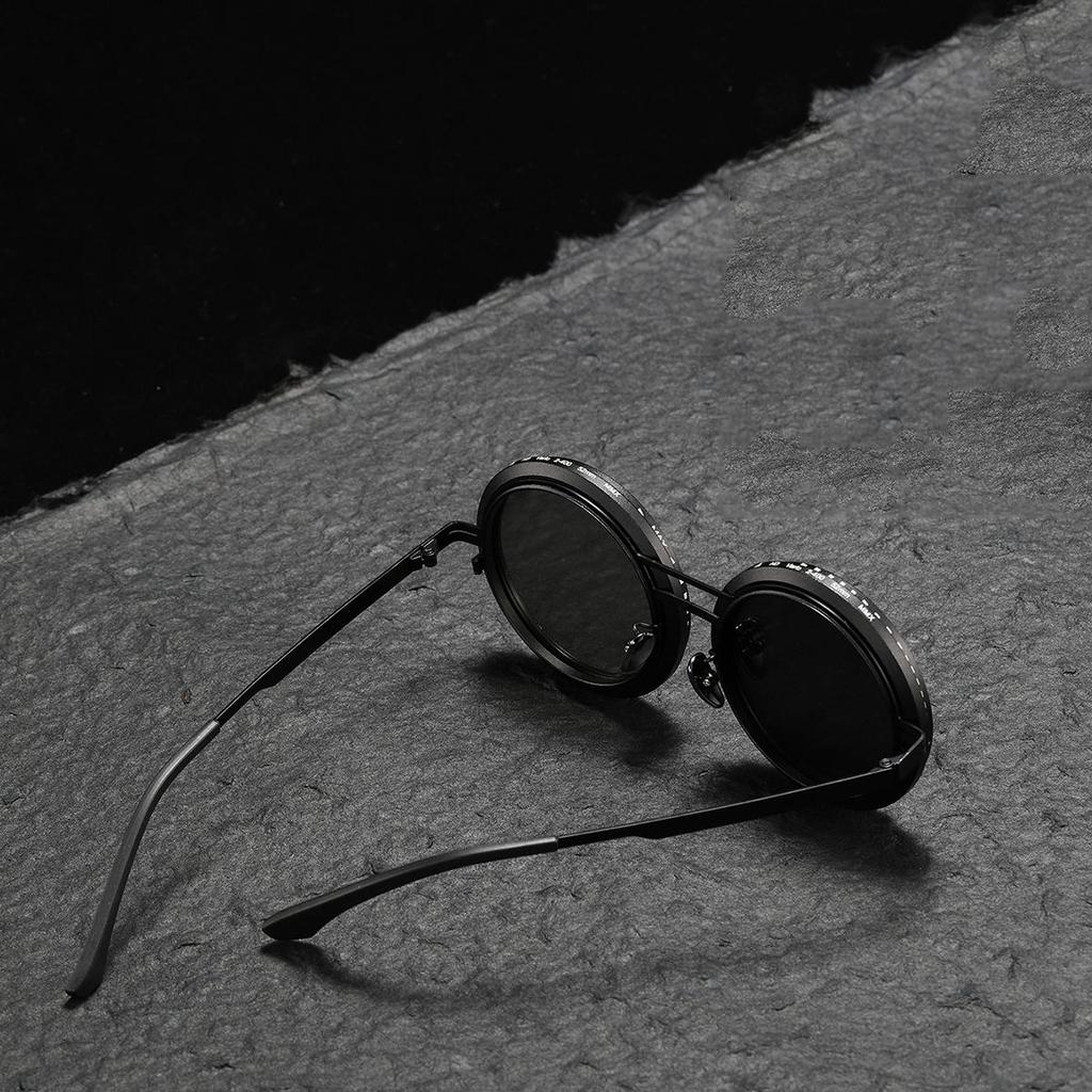 The New 9-speed Adjustable Sunglasses Are Designed By Hand. ND Glasses Are Highly Transparent and Ultraviolet Pola  rized Sunglasses.