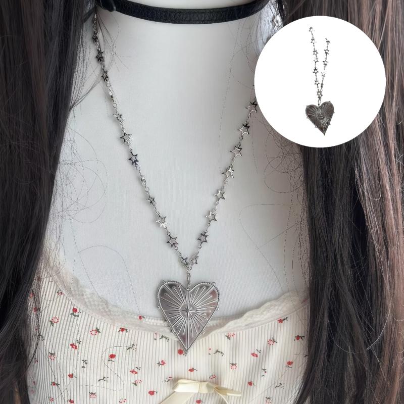 Romance Star Shaped Heart Charm Necklace With Sturdy Metal Chain For Daily Wear