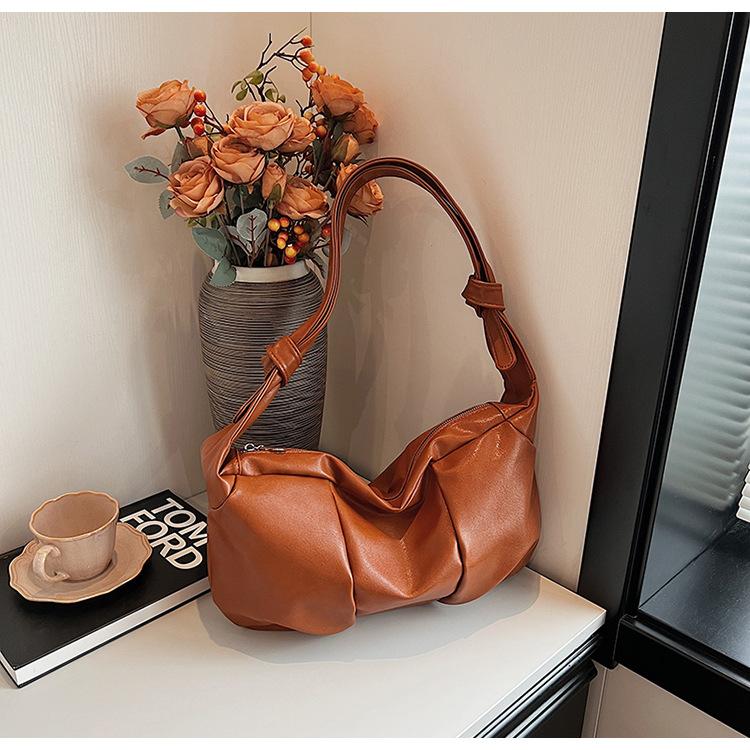 

Новая модная женская повседневная универсальная простая женская сумка через плечо, нишевый дизайн, ленивый стиль, мягкая кожаная сумка-мессенджер