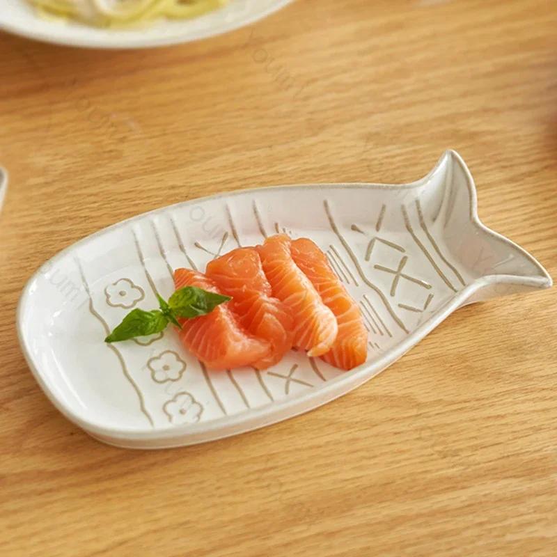 Creative Cute Circular Dining Plates Retro Style Relief Ceramic Plate Household Pasta Salad Plate Exquisite Tableware