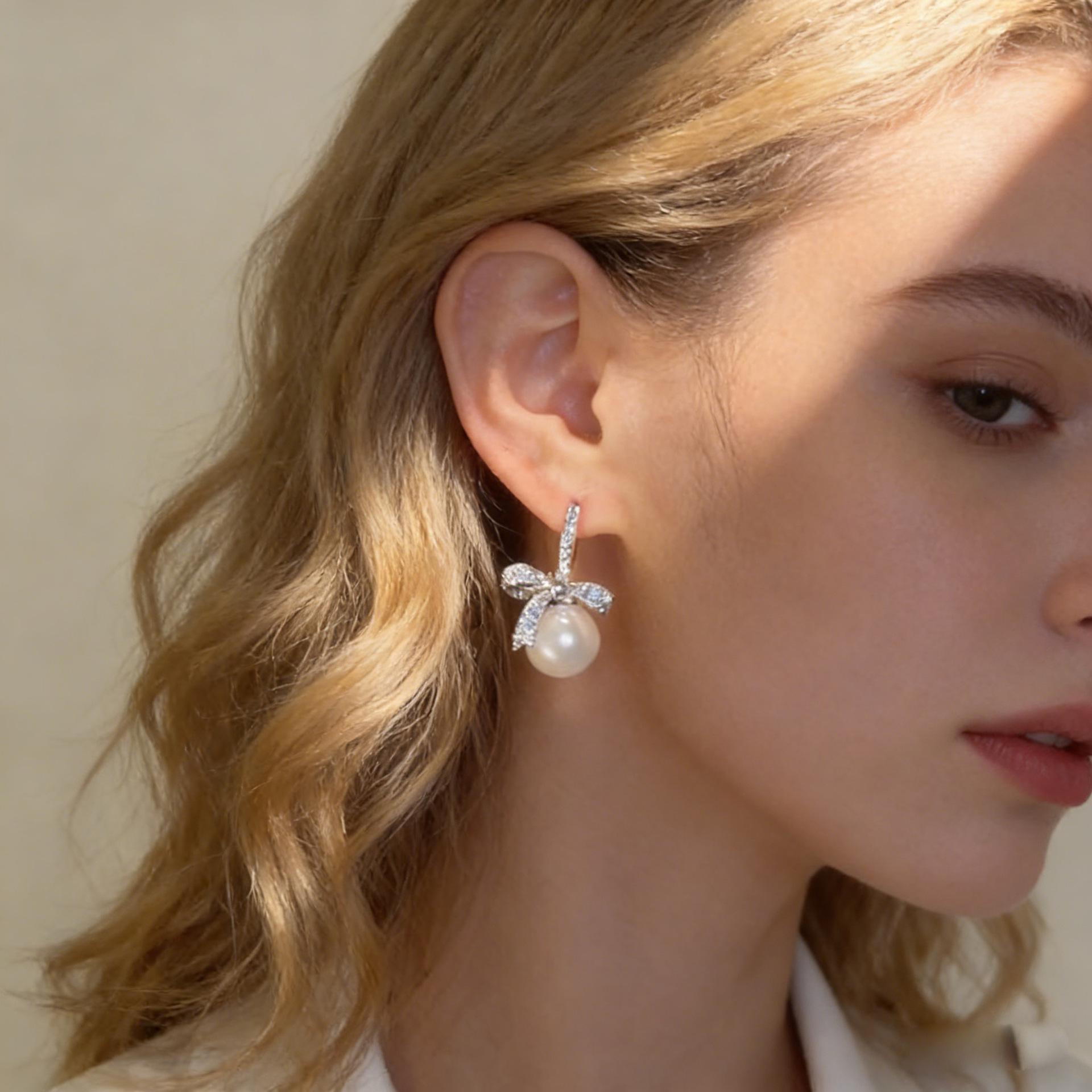 European-American Retro Bow Pearl Earrings - Elegant French Design for Women