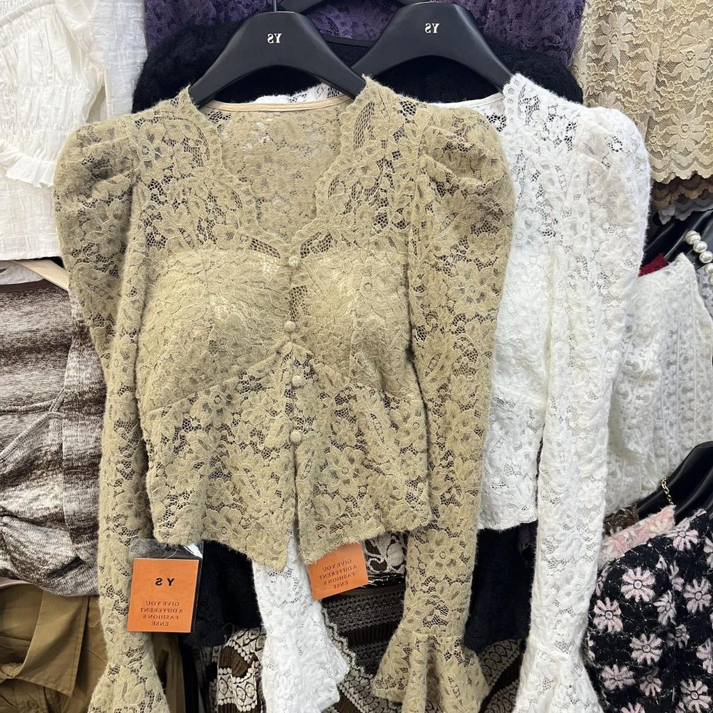 V-Ausschnitt Langarm Puffärmel Spitzenoberteil für Damen - Slim Fit Aushöhlungsdesign