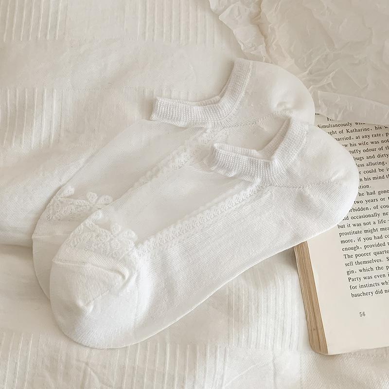 

Women s Summer Thin Pure Color Lace Mesh Invisible Not To Fall Off The Heel Socks 1 pair білий