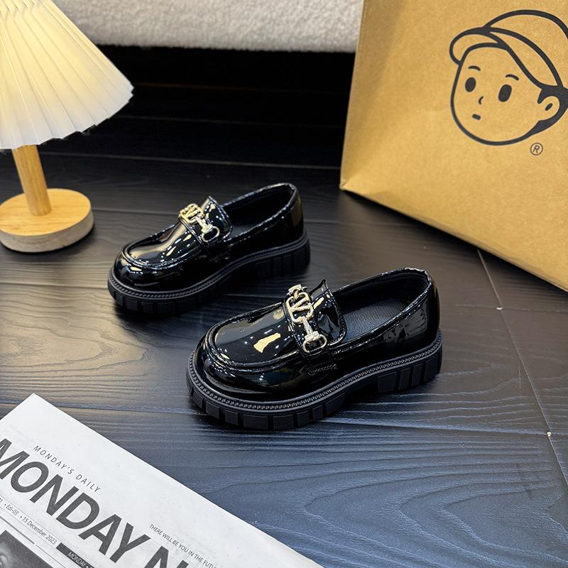 Girls' Leather Shoes 2025 Autumn New Children's Bright Leather Loafers Black Student Shoes Fashion One-pedal Single Shoes Trend