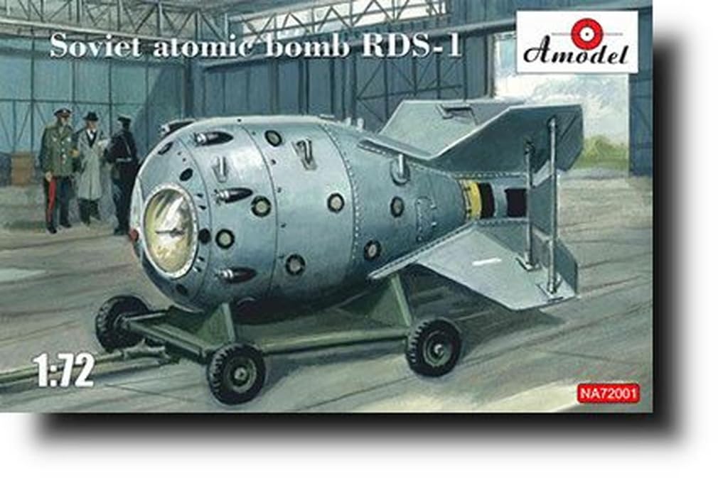 

Пластиковая модель российской ядерной бомбы AMN72001 1/72 РДС-1