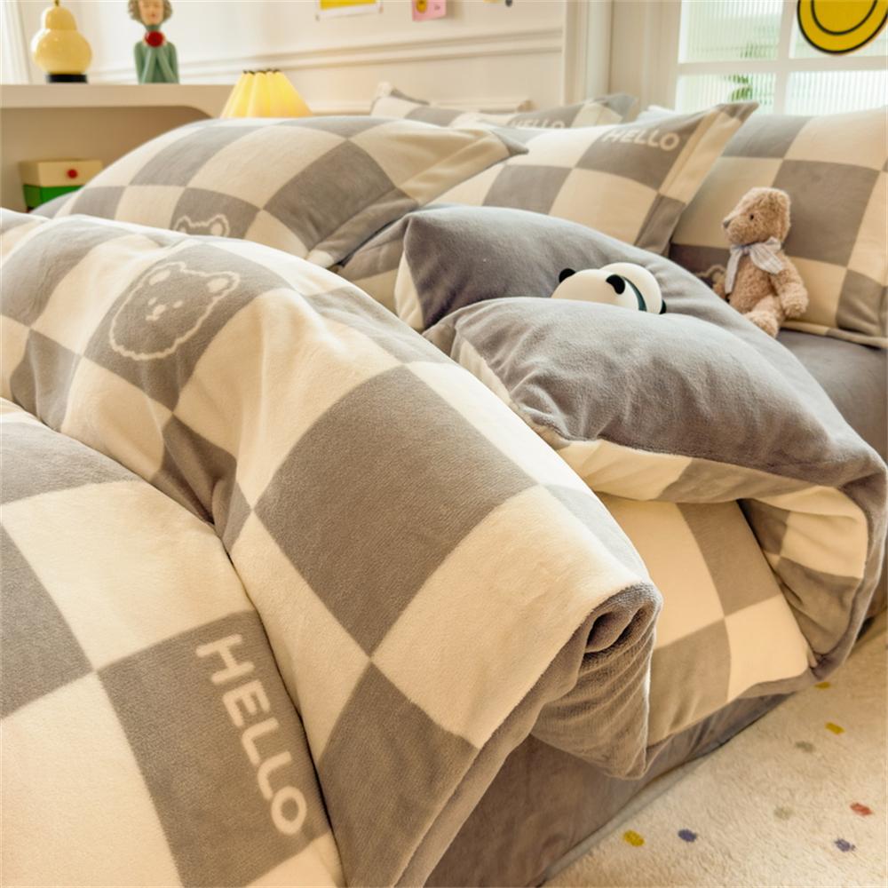 

Молочный бархат Мультяшный принт Пододеяльник Наволочка Утолщенный Пододеяльник Зимний Теплый Комплект Постельного Белья Декор Спальни Комплекты из Четырех Предметов Flat Bed Sheet&Single150x200cm 3pcs