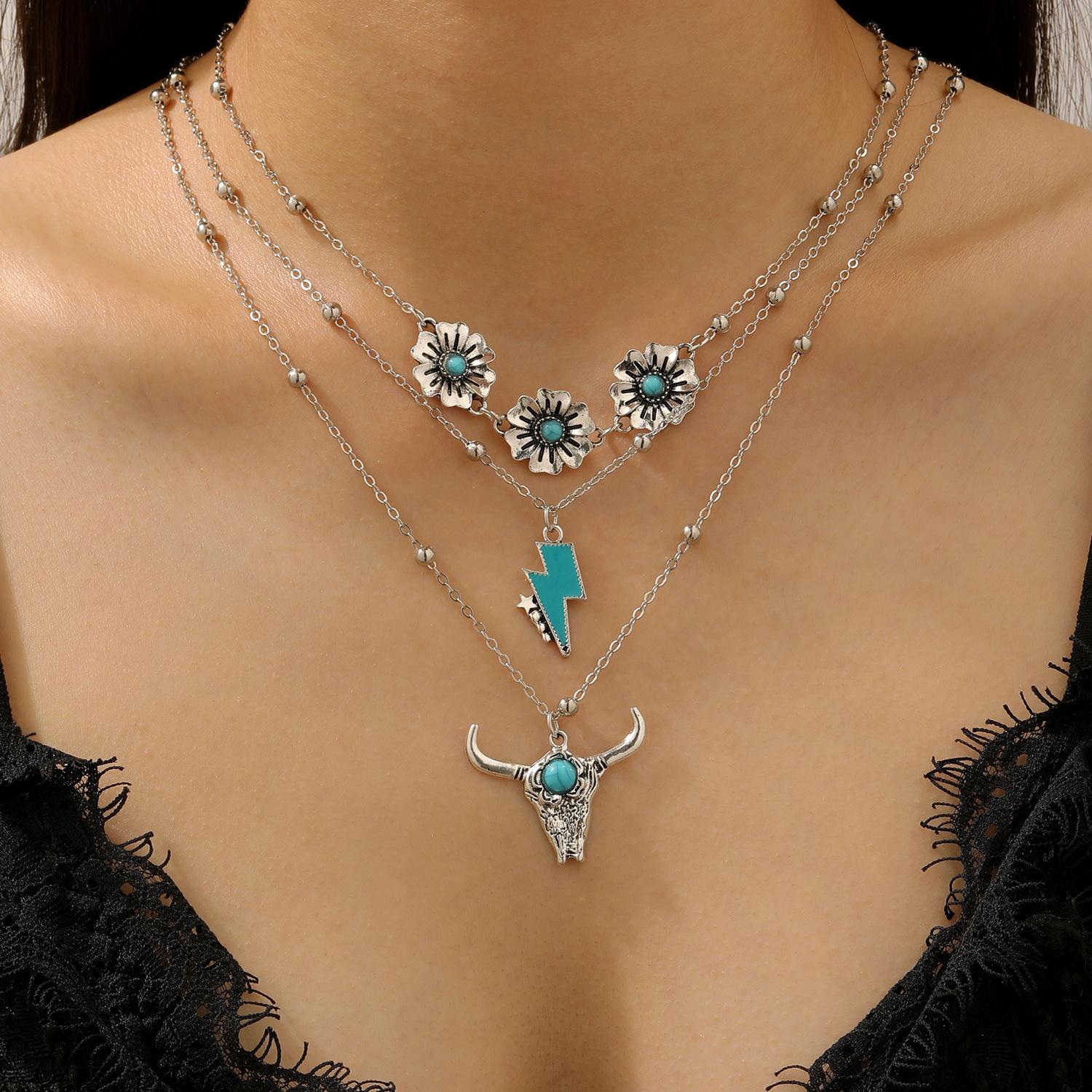 

Западный ковбойский ретро этнический стиль имитация бирюзы подкова сапоги голова быка многослойное ожерелье кулон набор 1 pcs