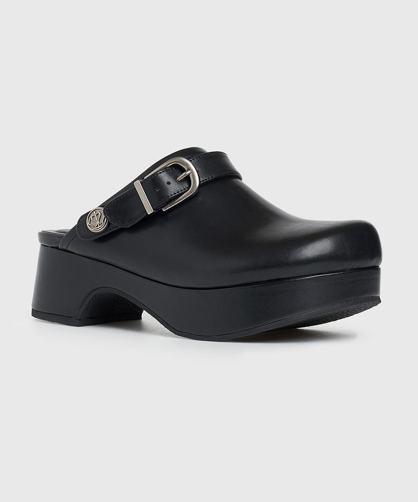 Kissa Roundy Buckle Clogs Black M601306