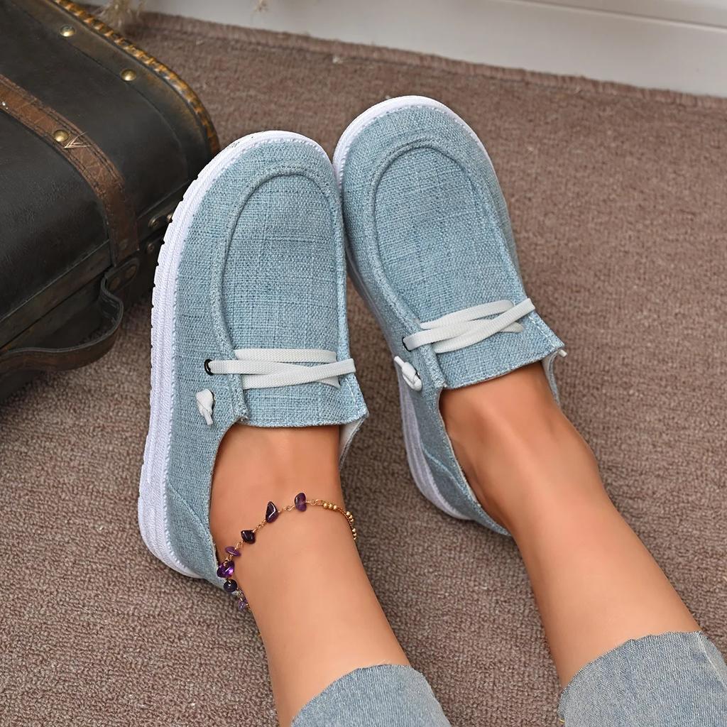 Large Size Women's Shoes Spring and Autumn New Fashion Casual Sports Shoes European and American Flat Bottom Lace Up Single Shoe