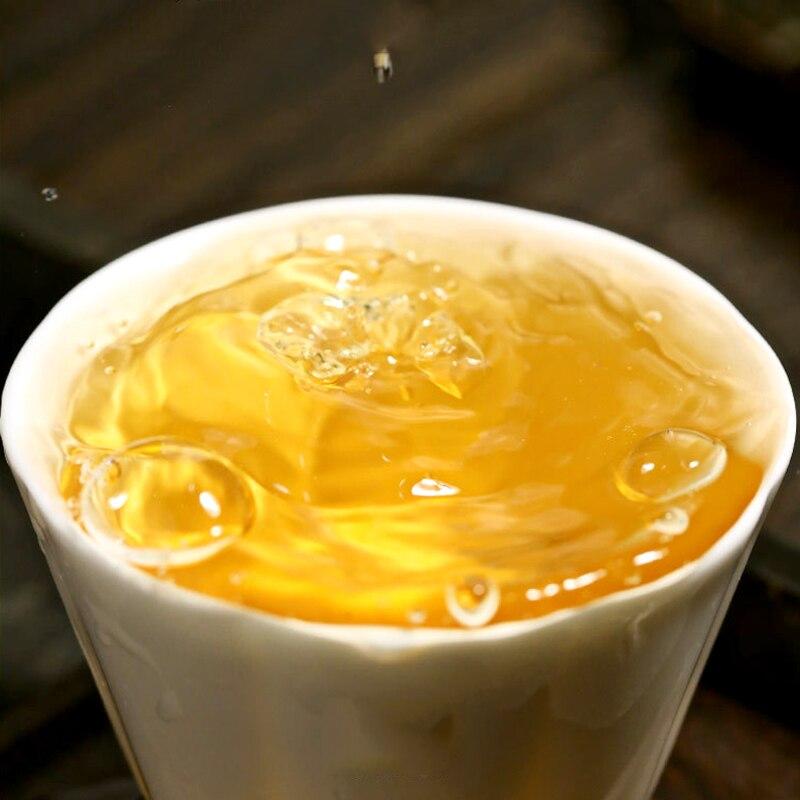 Jarní syrový čaj Puerh 2020 ''Dort Gong Dragon Beard'' Starověký strom Sheng Puerh Tea 357g