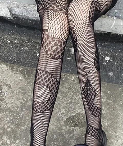 

European and American hot diamond Halloween fishing net socks large size stockings sexy thin stockings women s spider web pants pantyhose Hot diamond style