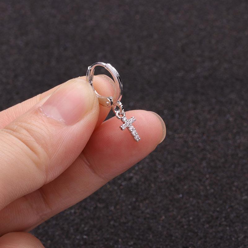 1Pc Simple Sunflower Pendant Cubic Zirconia Ear Tragus Personality Stainless Steel Cartilage Earring Piercing Jewelr