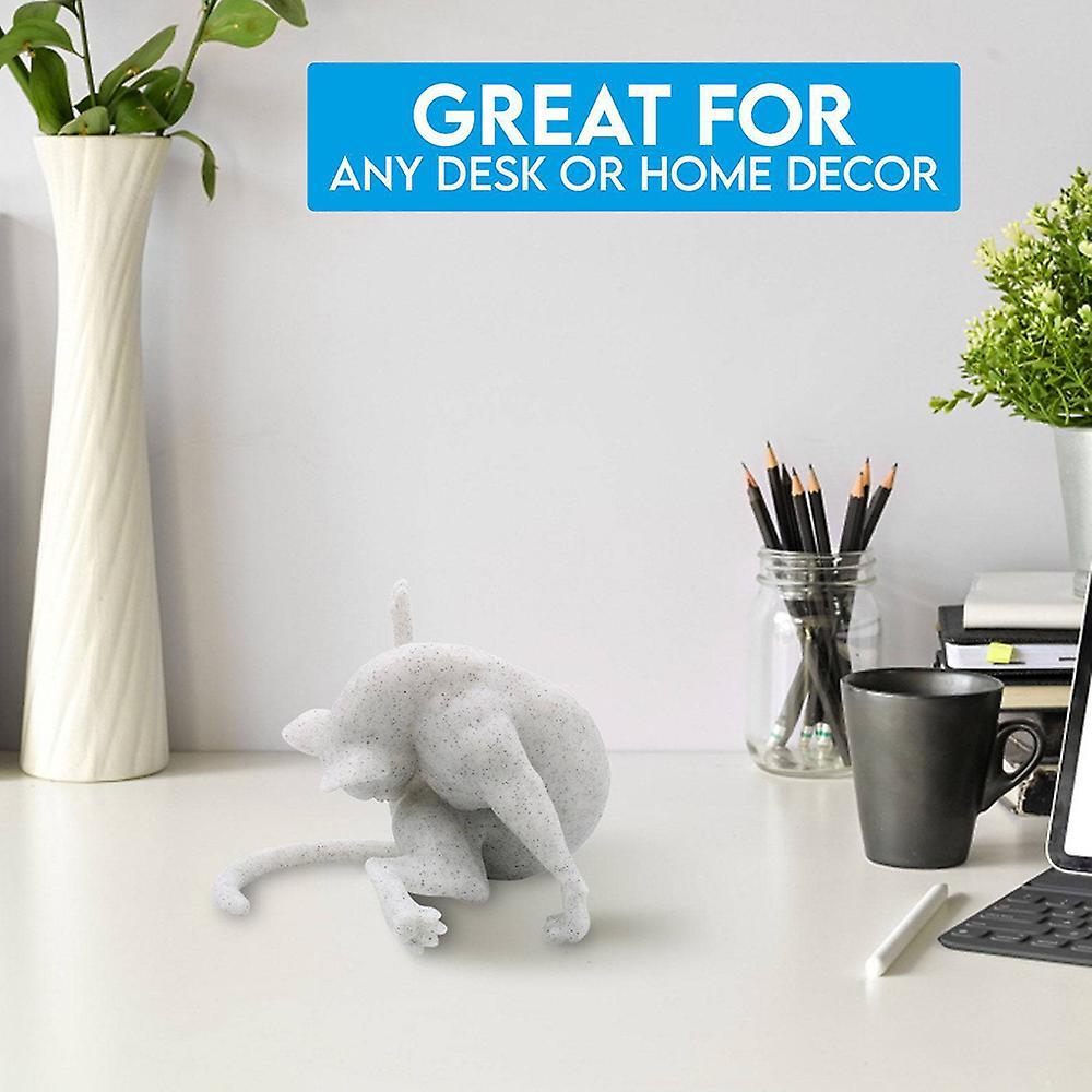 Licking Buttocks Cat Statue Personalized Unique Desktop Crafts for Home