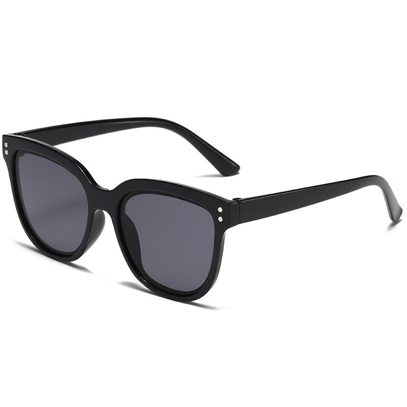 

Children Sun Glasses Vintage Style Square UV400 Protection Sun Eyeglasses Outdoor Cute Girl Boy Fashion Style Eyeglasses Protection Classic Kids Sun