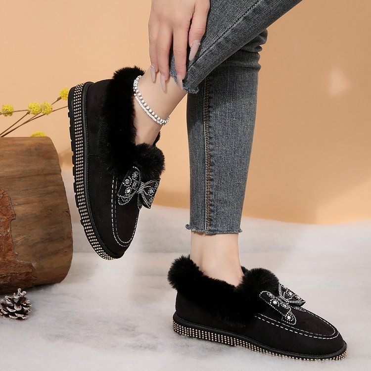 2025 waterproof and non-slip, for bad weather, fashionable snow boots, a must-have for winter travel! Sleeve