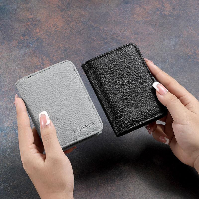 Classic Designer PU Leather Slim Wallet for Men Women Short Simple Fashionable Thin Credit Card Holder Coin Purse Small Bag