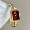 Retro-Style Small Square Bracelet Watch For Women, High-End Green, Elegant And Vintage, Suitable For Women And Students.