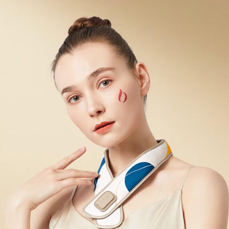 CLORIS Graphene Heating Neck Massager