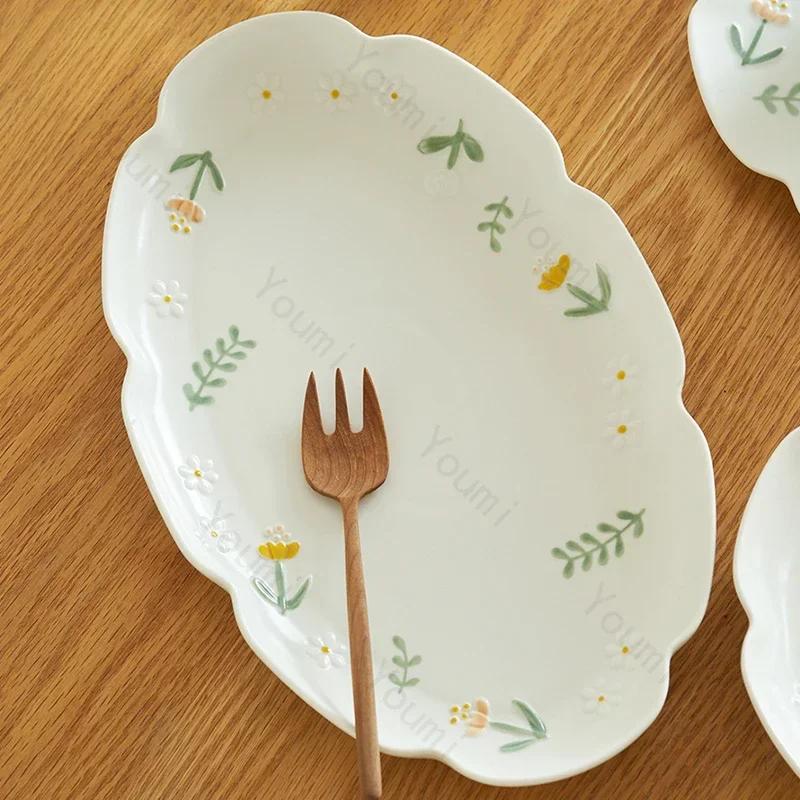 Blumen Relief Keramikplatten Kreative Rund High-End Fischplatte Köstliche Gerichte Speiseplatte Exquisites Haushaltsgeschirr