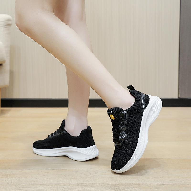 Women's Thick Sole Sneakers 2024 Summer New Mesh Breathability Deodorization Women Versatile Fashion Spring Sports Running Shoes